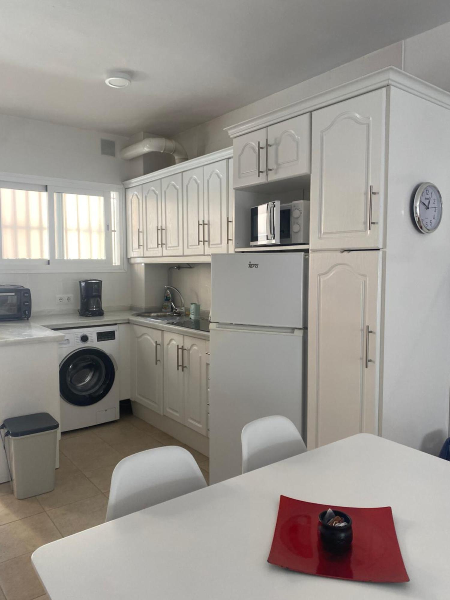 Apartamento A Pie De Playa. Nerja Esterno foto